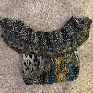 Warrior wanderlust midriff frill top